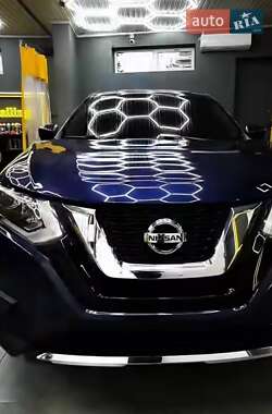 Внедорожник / Кроссовер Nissan Rogue 2016 в Днепре