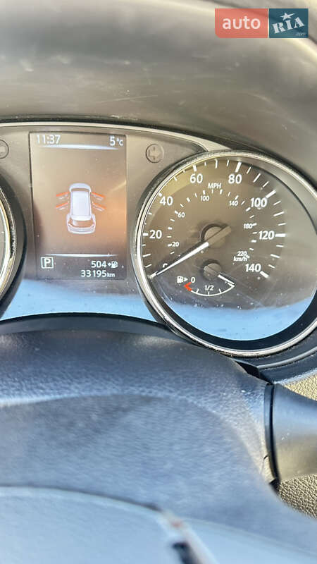 Внедорожник / Кроссовер Nissan Rogue 2017 в Львове