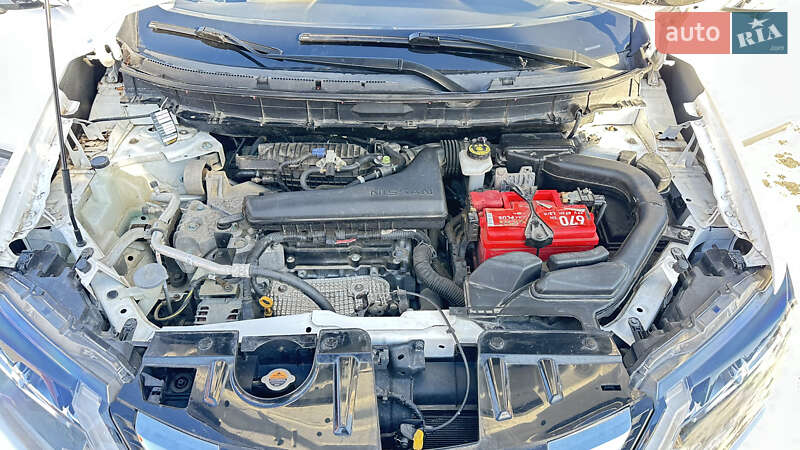 Внедорожник / Кроссовер Nissan Rogue 2017 в Львове