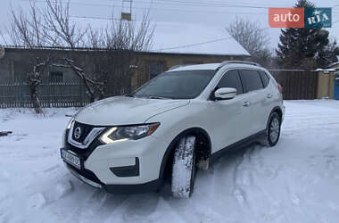 Внедорожник / Кроссовер Nissan Rogue 2017 в Харькове
