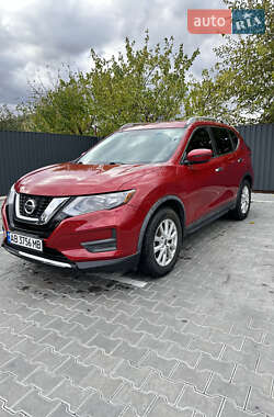 Внедорожник / Кроссовер Nissan Rogue 2016 в Виннице