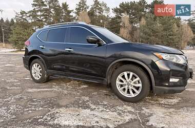 Внедорожник / Кроссовер Nissan Rogue 2016 в Кременчуге