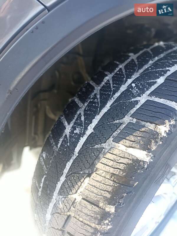 Внедорожник / Кроссовер Nissan Rogue 2017 в Киеве