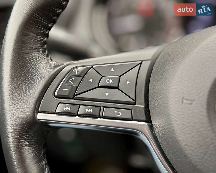 Внедорожник / Кроссовер Nissan Rogue 2018 в Киеве