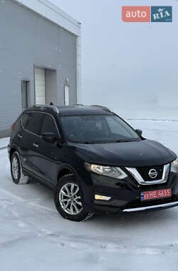 Внедорожник / Кроссовер Nissan Rogue 2017 в Сумах