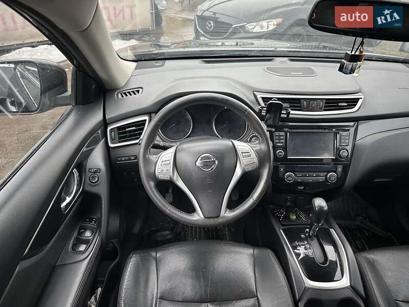 Внедорожник / Кроссовер Nissan Rogue 2014 в Запорожье
