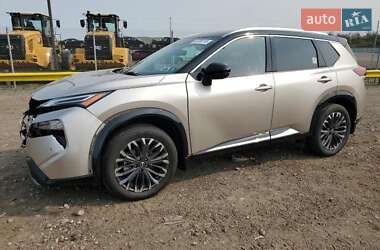 Внедорожник / Кроссовер Nissan Rogue 2024 в Луцке