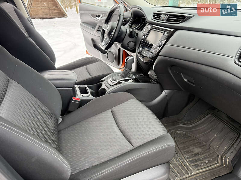 Внедорожник / Кроссовер Nissan Rogue 2019 в Фастове