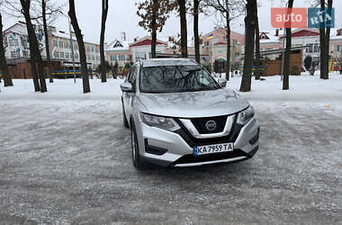 Внедорожник / Кроссовер Nissan Rogue 2018 в Киеве