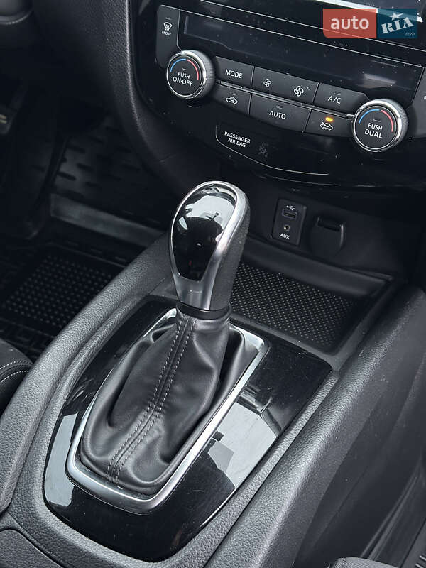 Внедорожник / Кроссовер Nissan Rogue 2017 в Ужгороде фото 25 Внедорожник / Кроссовер Nissan Rogue 2017 в Ужгороде