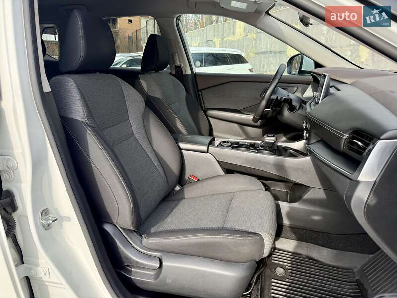 Внедорожник / Кроссовер Nissan Rogue 2022 в Харькове