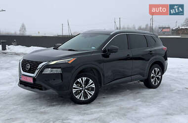 Позашляховик / Кросовер Nissan Rogue 2021 в Калуші