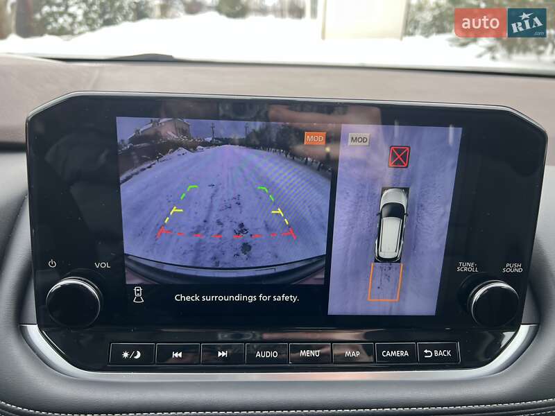 Внедорожник / Кроссовер Nissan Rogue 2023 в Киеве