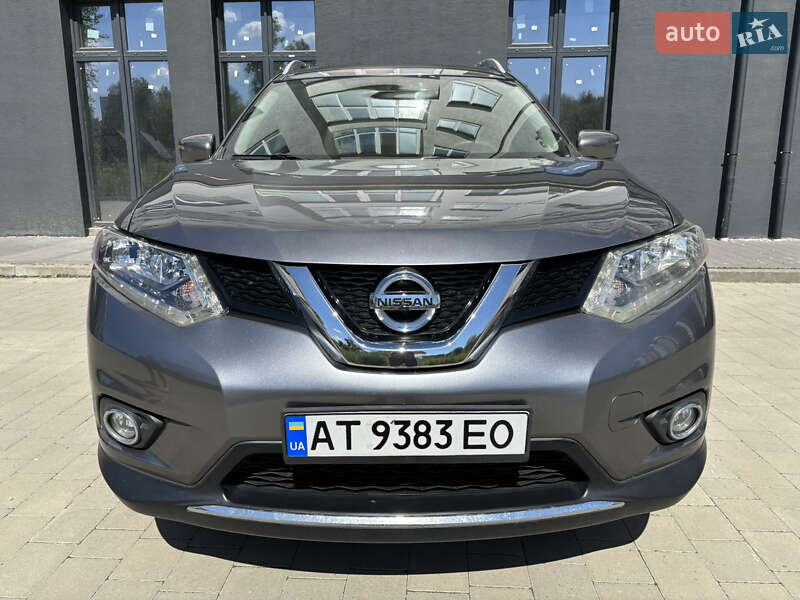 Внедорожник / Кроссовер Nissan Rogue 2016 в Ивано-Франковске
