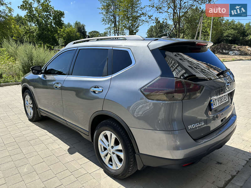 Внедорожник / Кроссовер Nissan Rogue 2016 в Ивано-Франковске