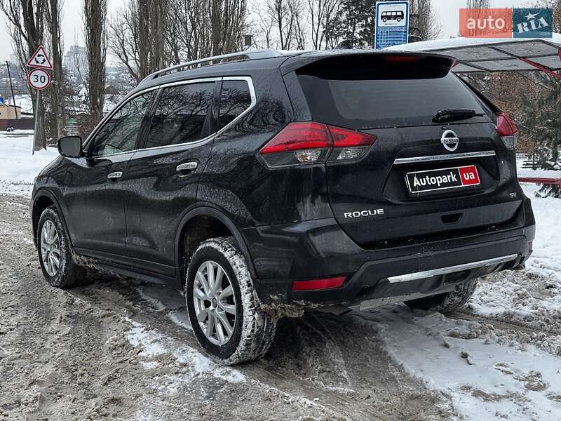 Внедорожник / Кроссовер Nissan Rogue 2016 в Киеве