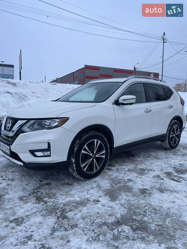 Внедорожник / Кроссовер Nissan Rogue 2019 в Киеве