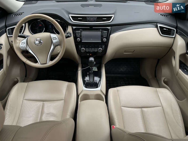 Внедорожник / Кроссовер Nissan Rogue 2014 в Киеве