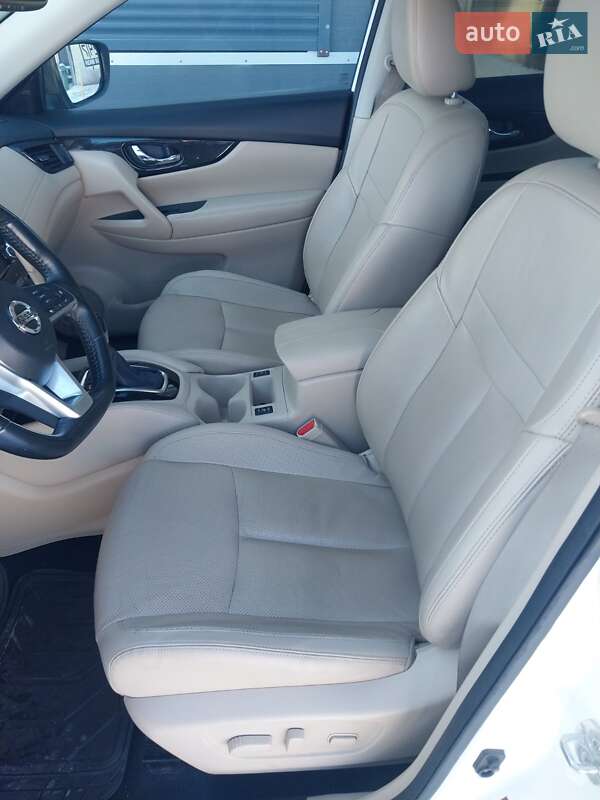 Внедорожник / Кроссовер Nissan Rogue 2018 в Киеве фото 18 Внедорожник / Кроссовер Nissan Rogue 2018 в Киеве