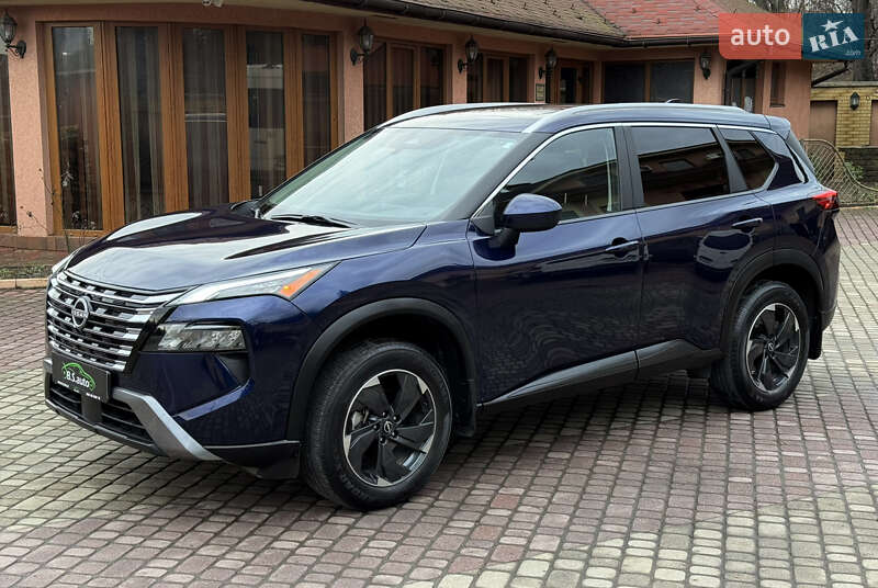 Внедорожник / Кроссовер Nissan Rogue 2024 в Мукачево