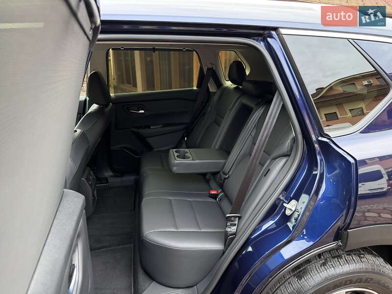 Внедорожник / Кроссовер Nissan Rogue 2024 в Мукачево