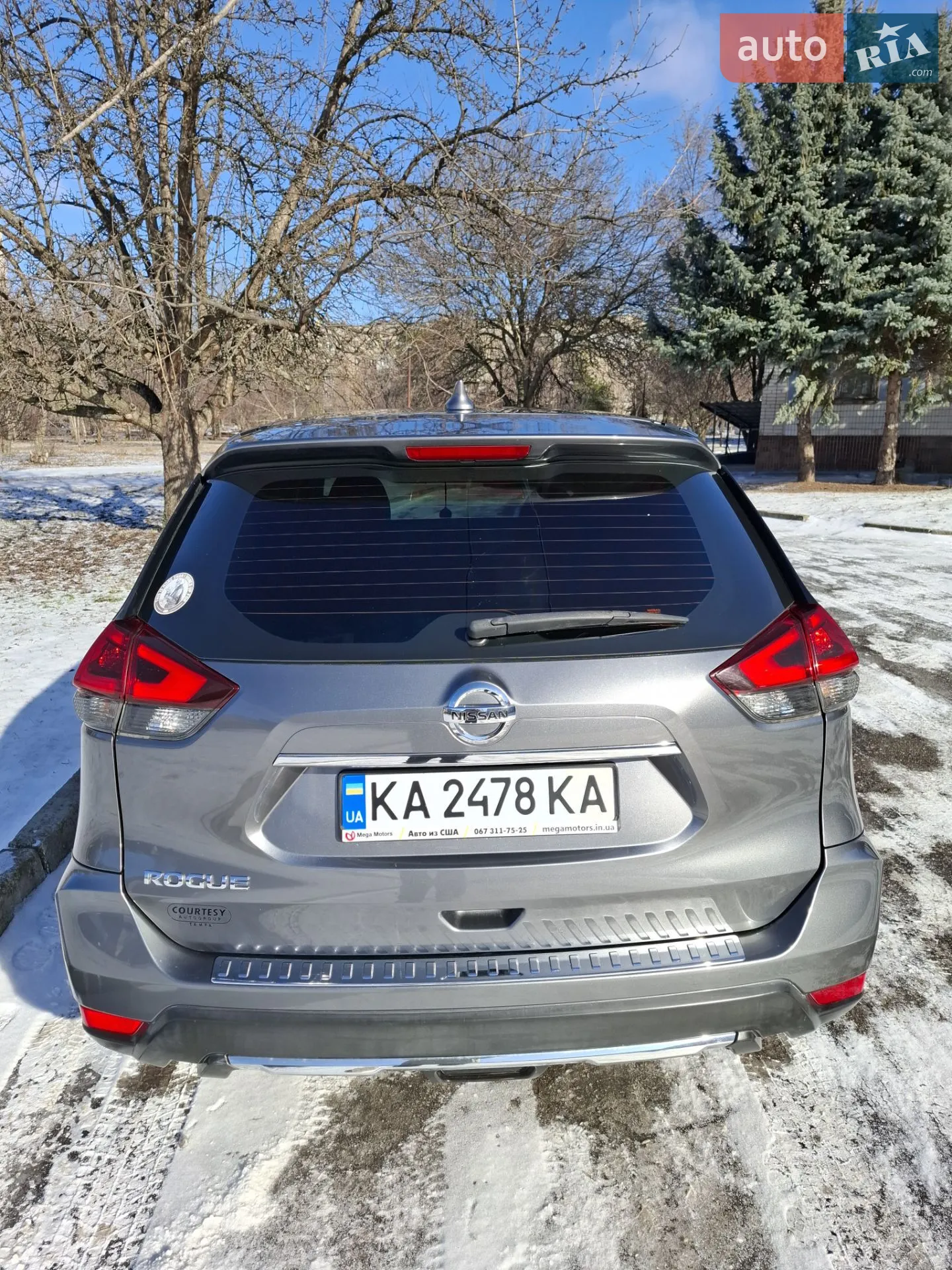 2017 Nissan Rogue - мініатюра 3