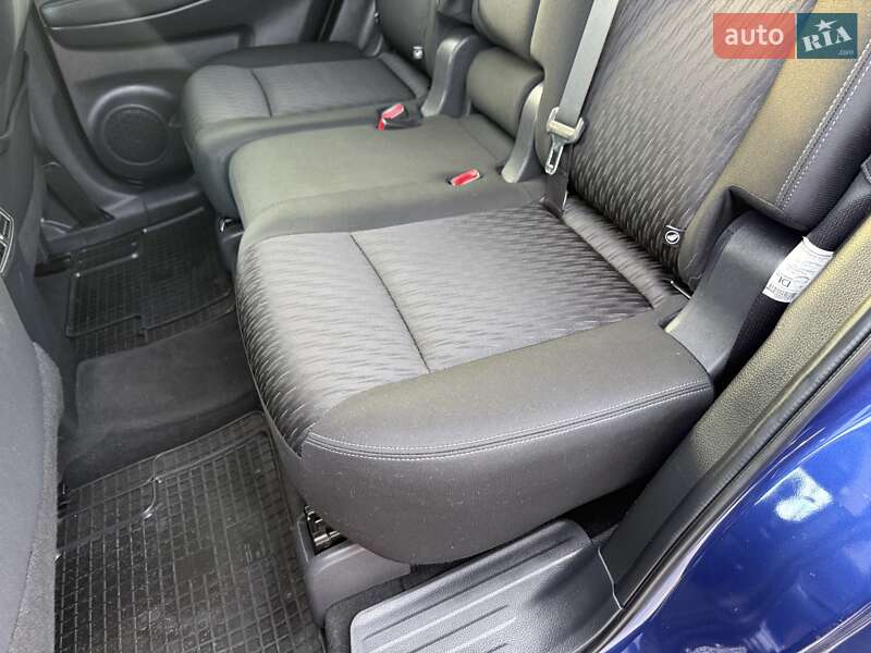 Внедорожник / Кроссовер Nissan Rogue 2019 в Кропивницком