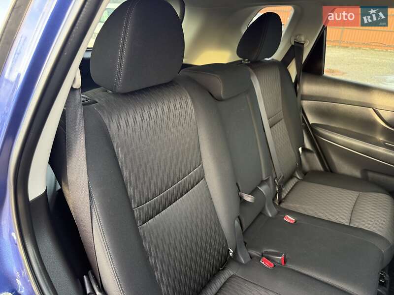 Внедорожник / Кроссовер Nissan Rogue 2019 в Кропивницком