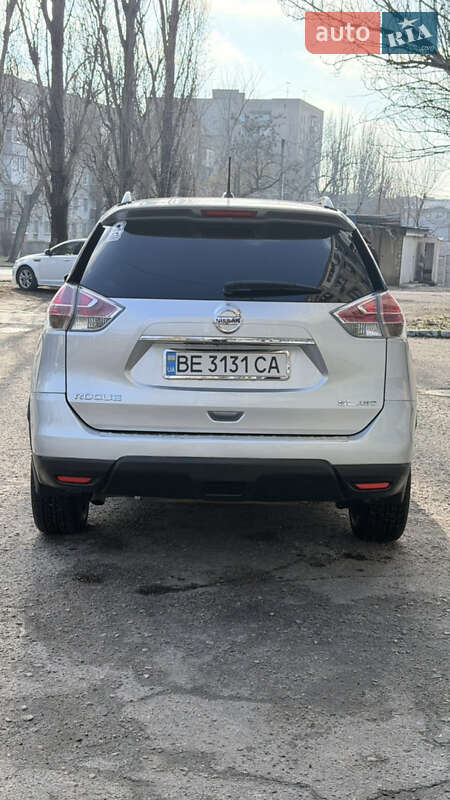 Внедорожник / Кроссовер Nissan Rogue 2015 в Очакове