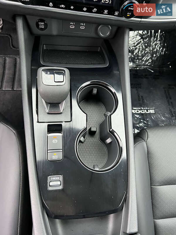 Внедорожник / Кроссовер Nissan Rogue 2025 в Черкассах