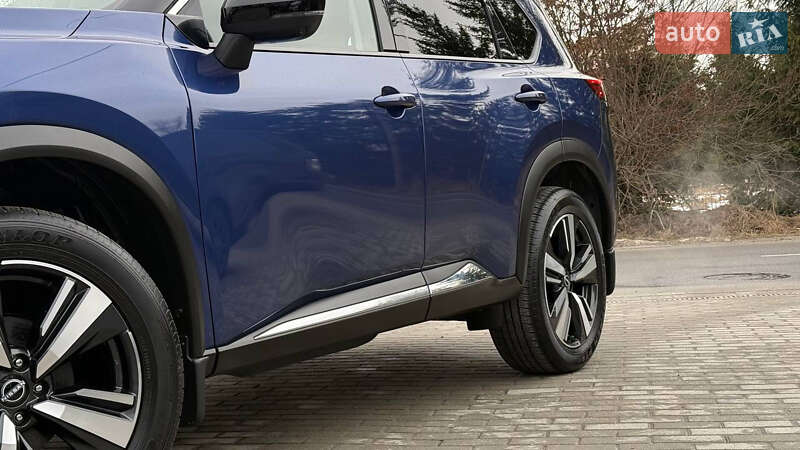 Внедорожник / Кроссовер Nissan Rogue 2023 в Дрогобыче