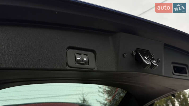 Внедорожник / Кроссовер Nissan Rogue 2023 в Дрогобыче