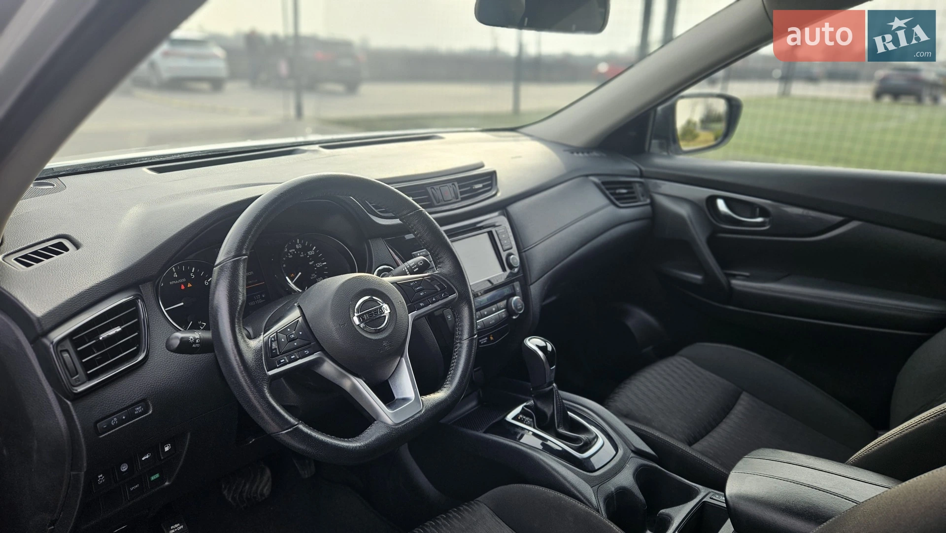 2019 Nissan Rogue - мініатюра 18