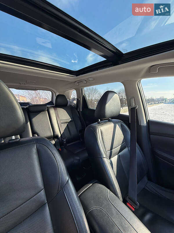 Внедорожник / Кроссовер Nissan Rogue 2018 в Тернополе