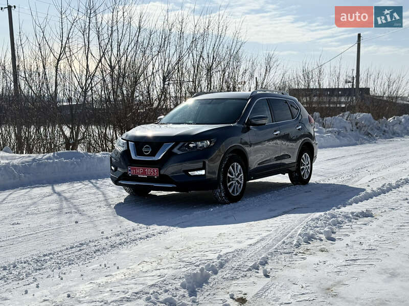 Внедорожник / Кроссовер Nissan Rogue 2018 в Ровно