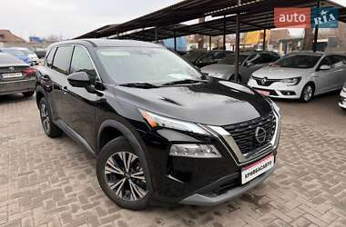 Позашляховик / Кросовер Nissan Rogue 2021 в Кривому Розі
