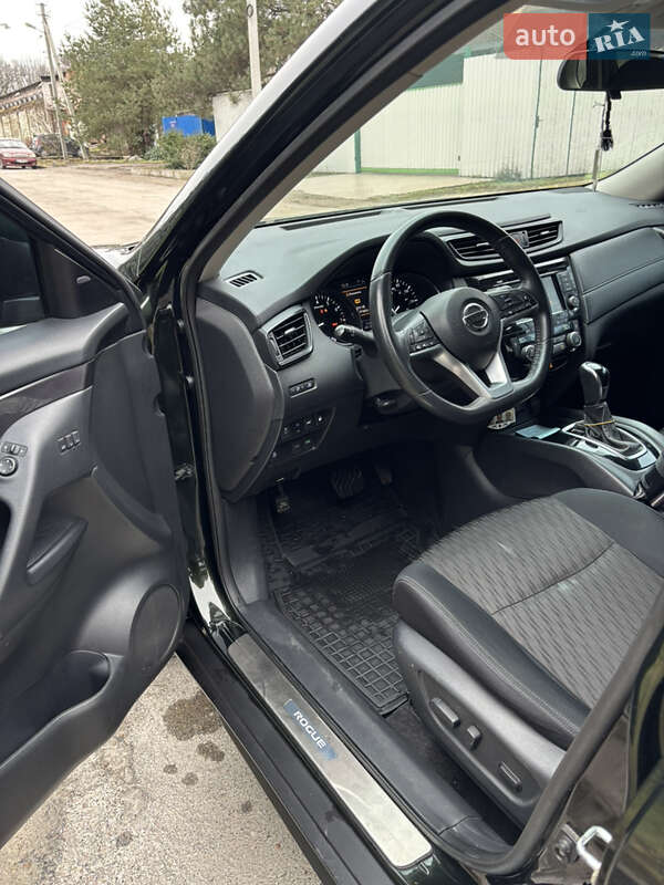 Внедорожник / Кроссовер Nissan Rogue 2018 в Запорожье