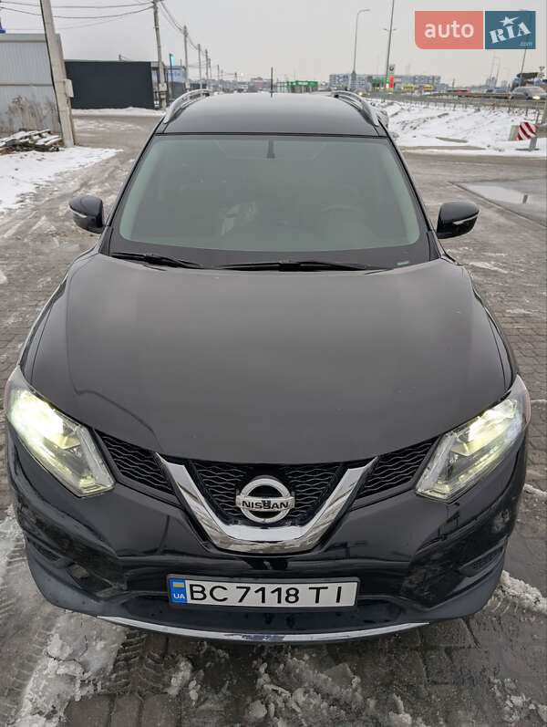 Внедорожник / Кроссовер Nissan Rogue 2014 в Львове