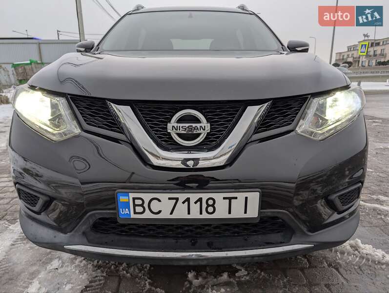 Внедорожник / Кроссовер Nissan Rogue 2014 в Львове
