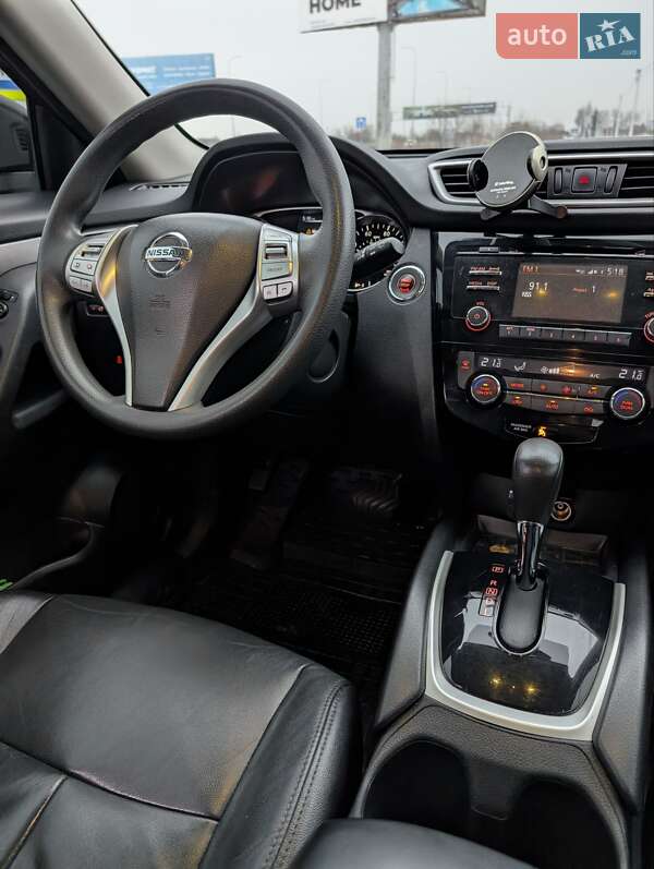 Внедорожник / Кроссовер Nissan Rogue 2014 в Львове