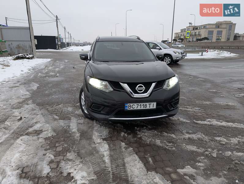 Внедорожник / Кроссовер Nissan Rogue 2014 в Львове