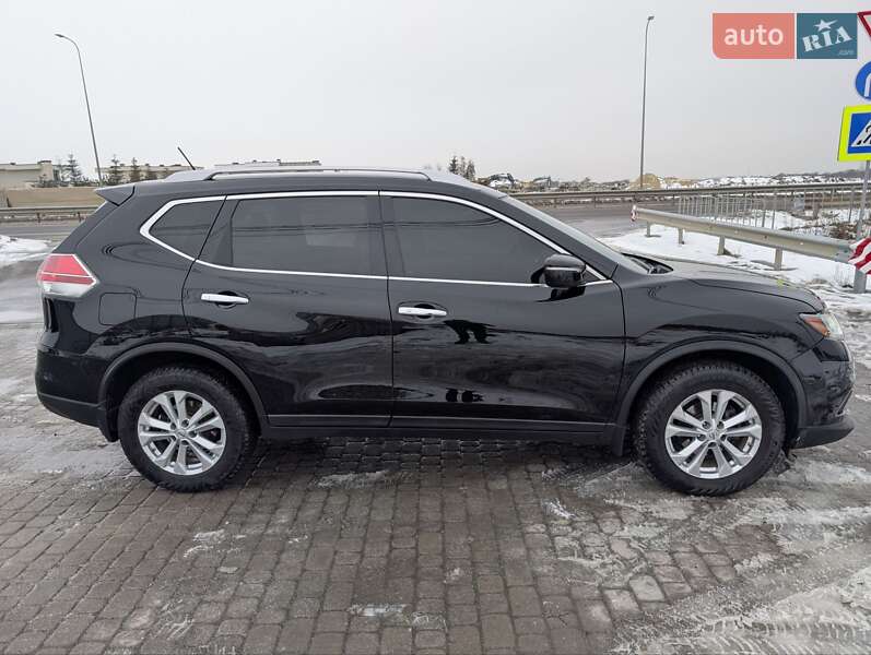 Внедорожник / Кроссовер Nissan Rogue 2014 в Львове