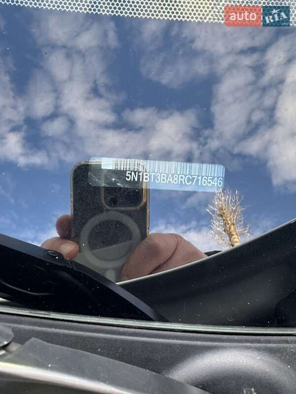 Внедорожник / Кроссовер Nissan Rogue 2024 в Кривом Роге