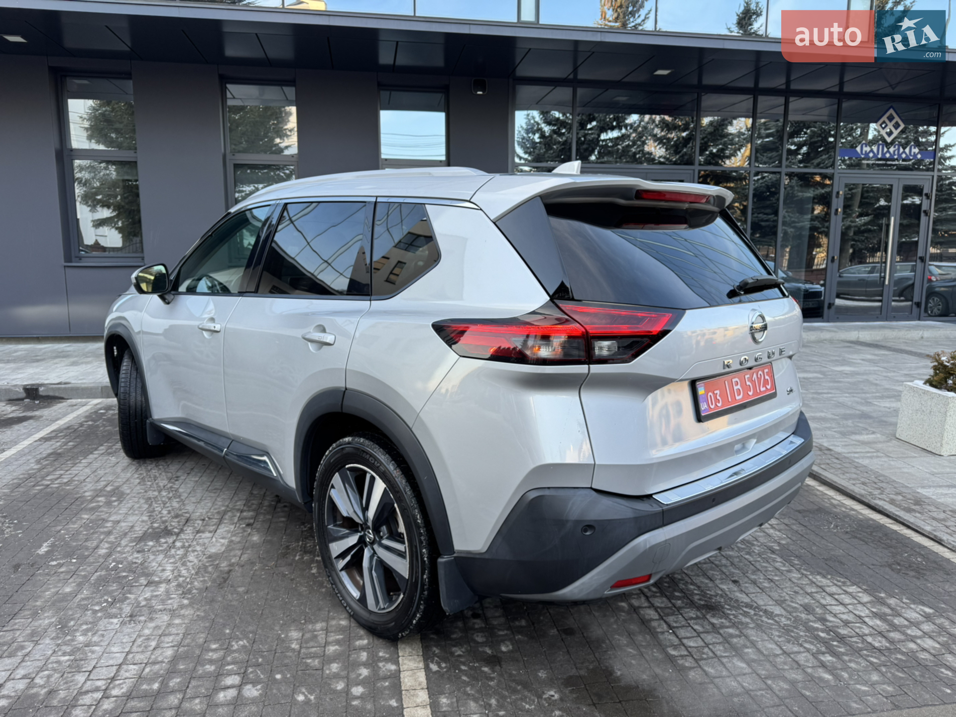 2021 Nissan Rogue - мініатюра 14
