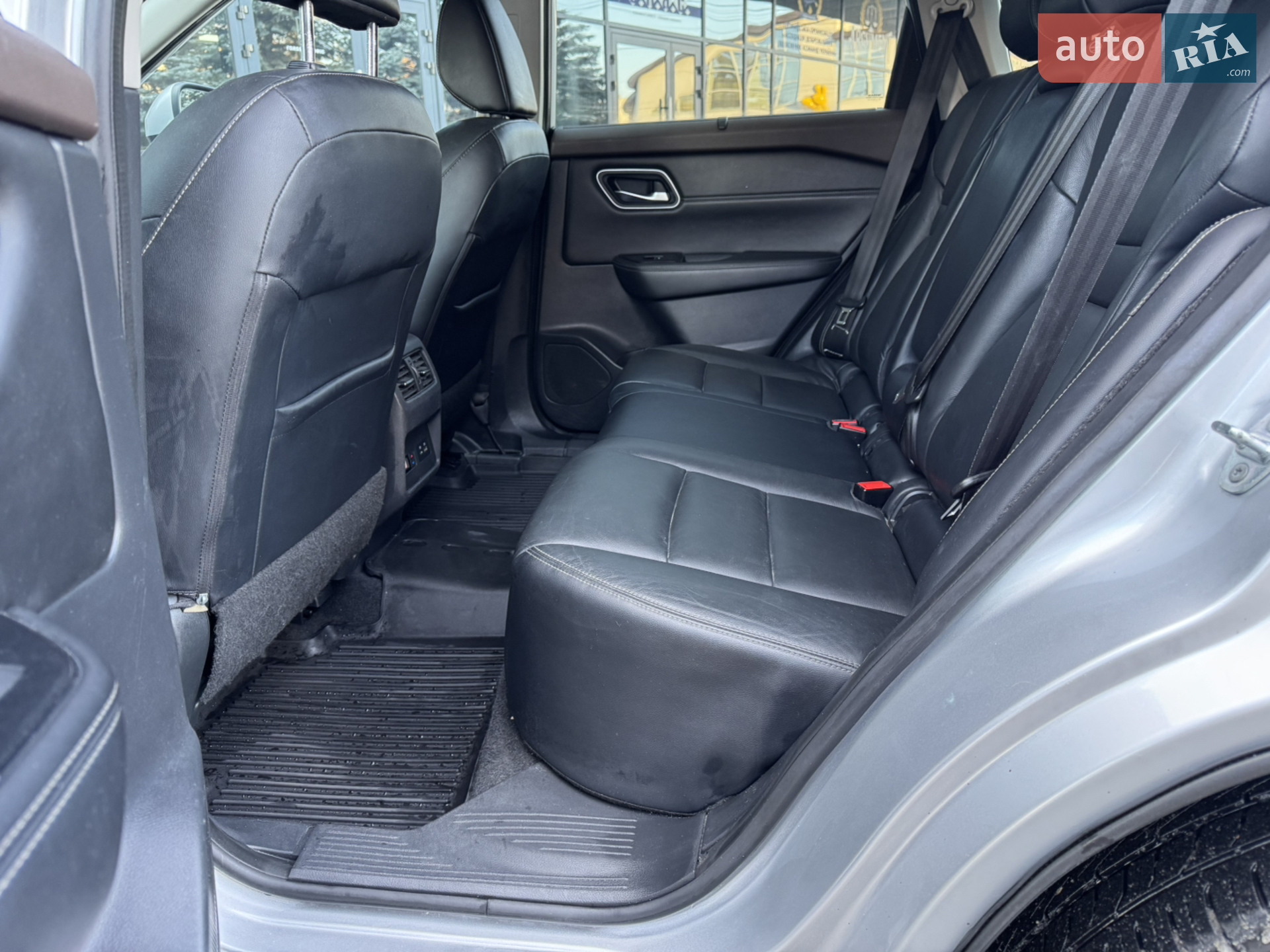 2021 Nissan Rogue - мініатюра 17