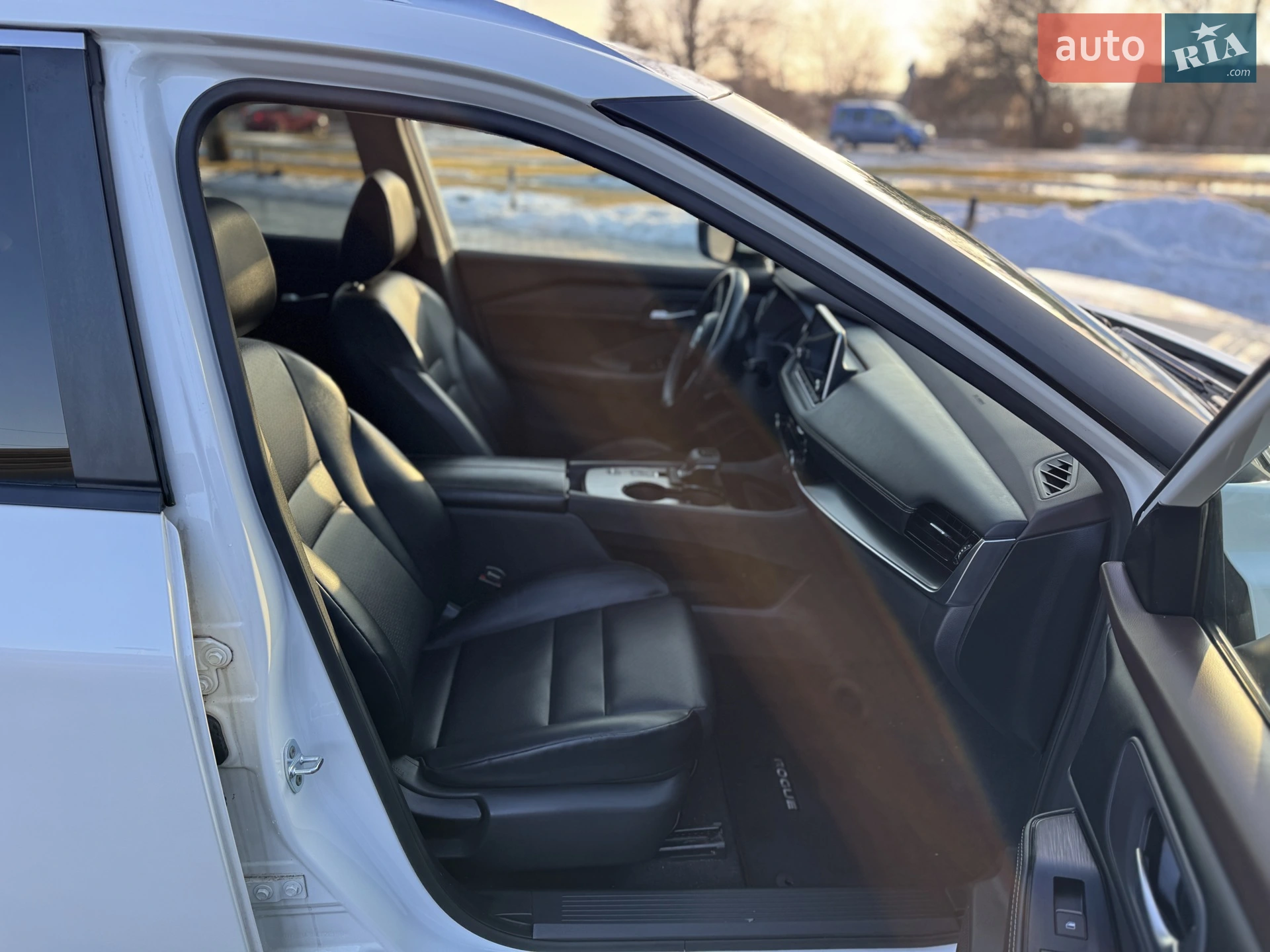 2022 Nissan Rogue - мініатюра 21