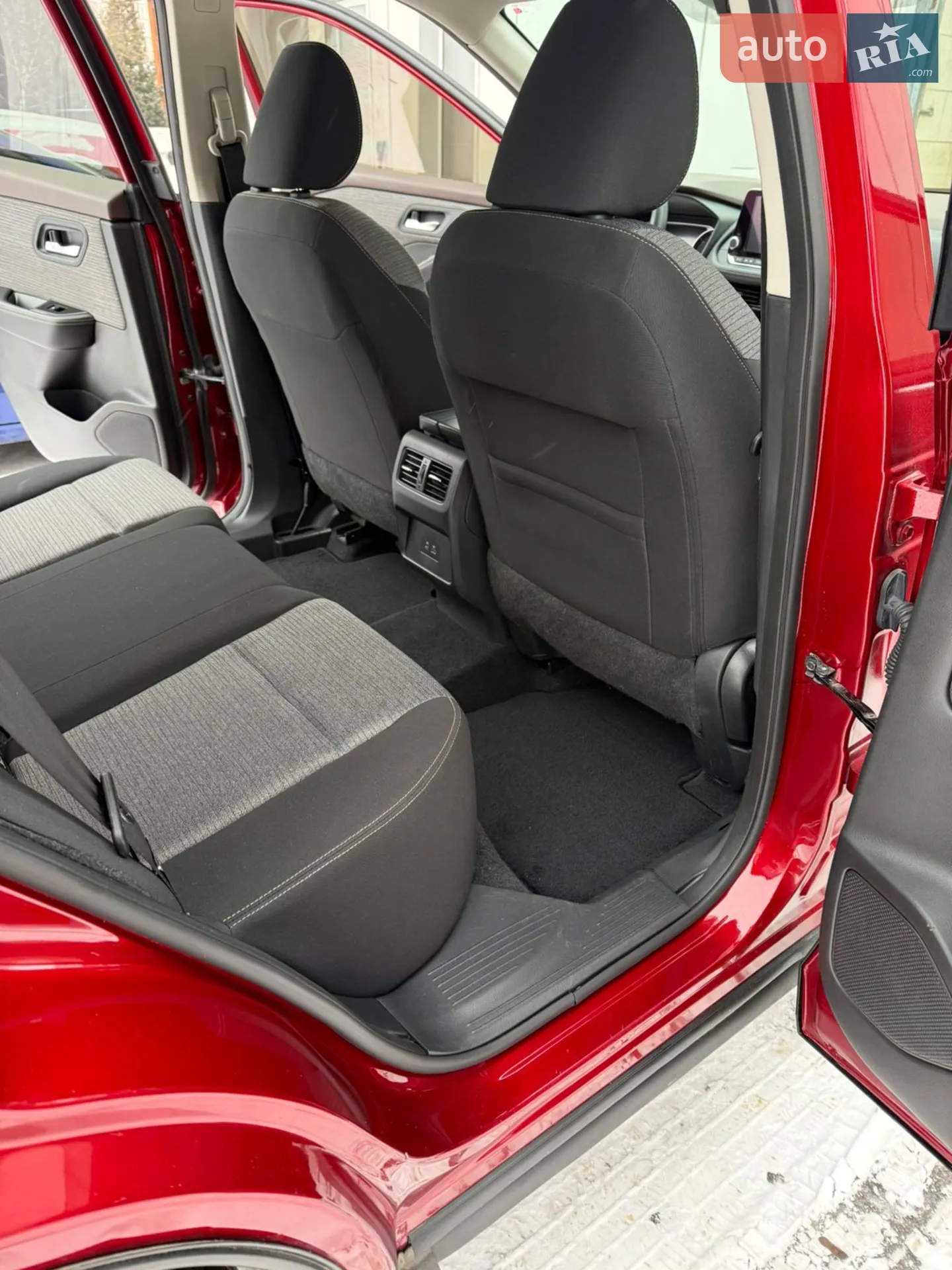2021 Nissan Rogue - мініатюра 8