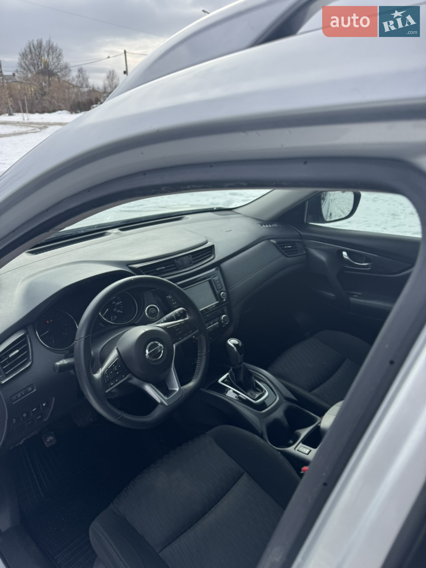 2019 Nissan Rogue - мініатюра 2