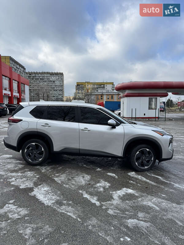 Внедорожник / Кроссовер Nissan Rogue 2024 в Днепре
