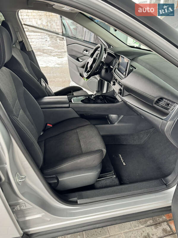 Внедорожник / Кроссовер Nissan Rogue 2024 в Днепре